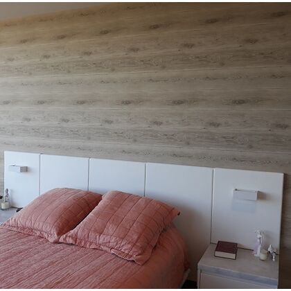 Wallpaper - Wooden Effect
