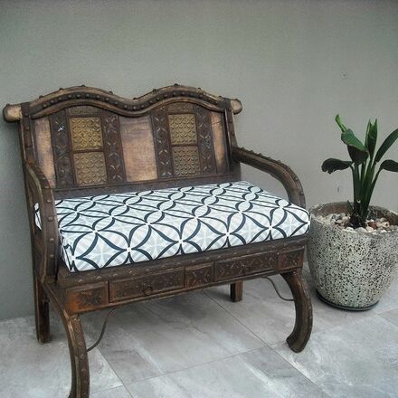 Indoor and Outdoor Seats Ivory T - fabric & wallpaper